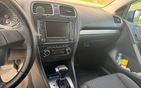 Volkswagen Golf VI, 2010 год, 600 000 рублей, 7 фотография
