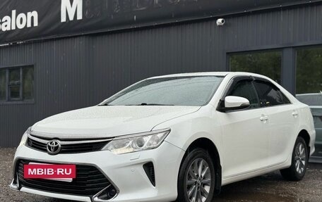 Toyota Camry, 2017 год, 2 200 000 рублей, 3 фотография