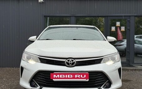 Toyota Camry, 2017 год, 2 200 000 рублей, 2 фотография