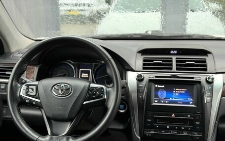 Toyota Camry, 2017 год, 2 200 000 рублей, 16 фотография