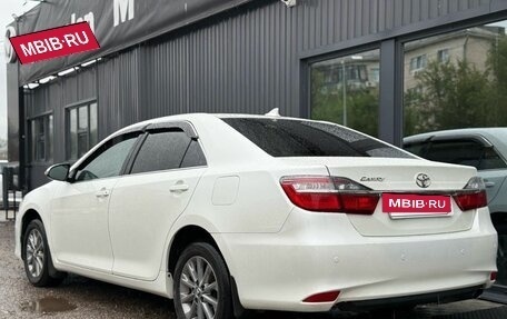 Toyota Camry, 2017 год, 2 200 000 рублей, 8 фотография