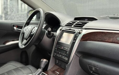 Toyota Camry, 2017 год, 2 200 000 рублей, 22 фотография