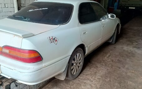 Toyota Vista, 1991 год, 180 000 рублей, 2 фотография