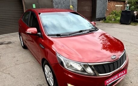 KIA Rio III рестайлинг, 2014 год, 860 000 рублей, 3 фотография