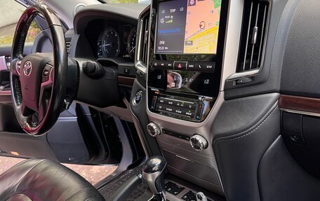Toyota Land Cruiser 200, 2017 год, 4 600 000 рублей, 12 фотография