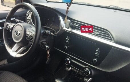 KIA Rio IV, 2021 год, 1 720 000 рублей, 10 фотография