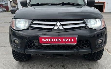 Mitsubishi L200 IV рестайлинг, 2013 год, 1 500 000 рублей, 4 фотография