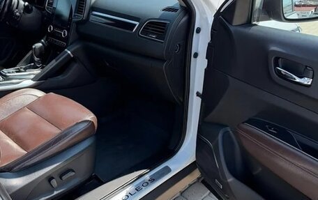 Renault Koleos II, 2017 год, 1 840 000 рублей, 21 фотография