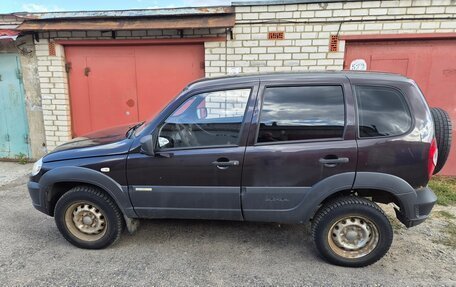 Chevrolet Niva I рестайлинг, 2013 год, 220 000 рублей, 4 фотография