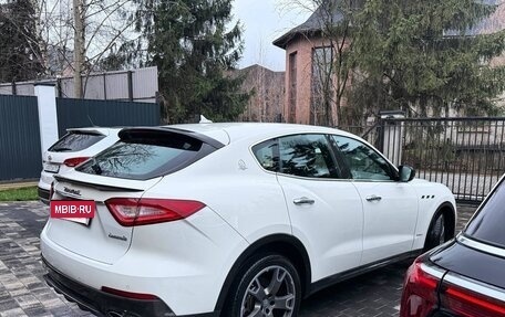Maserati Levante I, 2017 год, 3 750 000 рублей, 4 фотография