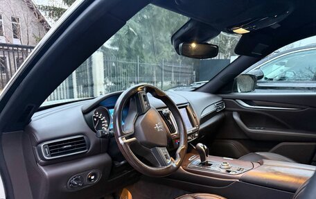Maserati Levante I, 2017 год, 3 750 000 рублей, 7 фотография