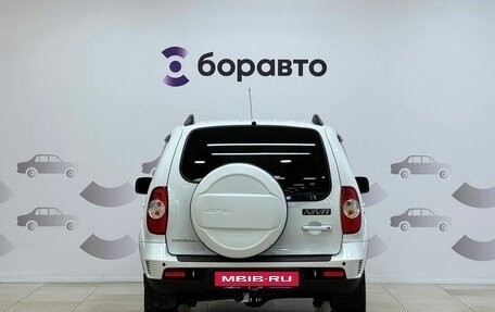 Chevrolet Niva I рестайлинг, 2018 год, 820 000 рублей, 5 фотография