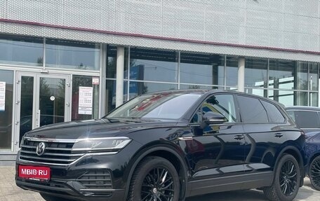 Volkswagen Touareg III, 2018 год, 4 400 000 рублей, 1 фотография