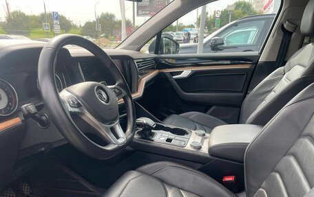 Volkswagen Touareg III, 2018 год, 4 400 000 рублей, 12 фотография