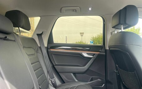 Volkswagen Touareg III, 2018 год, 4 400 000 рублей, 19 фотография