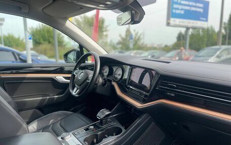 Volkswagen Touareg III, 2018 год, 4 400 000 рублей, 18 фотография