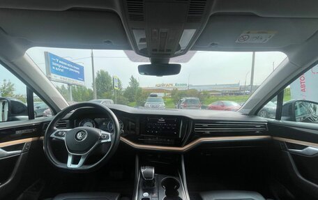 Volkswagen Touareg III, 2018 год, 4 400 000 рублей, 22 фотография