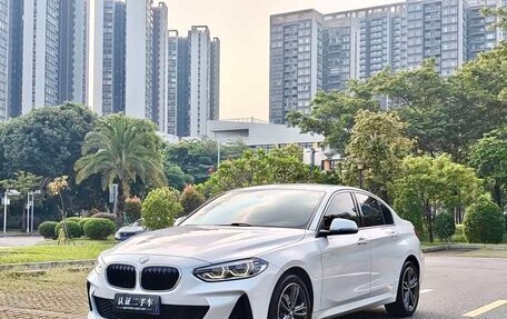 BMW 1 серия, 2022 год, 1 685 000 рублей, 2 фотография