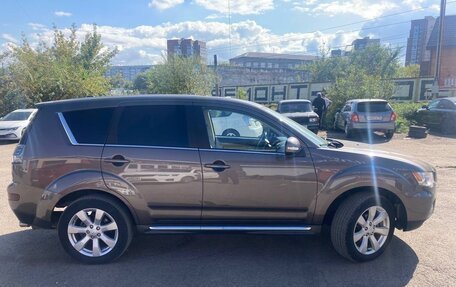 Mitsubishi Outlander III рестайлинг 3, 2010 год, 1 660 000 рублей, 3 фотография