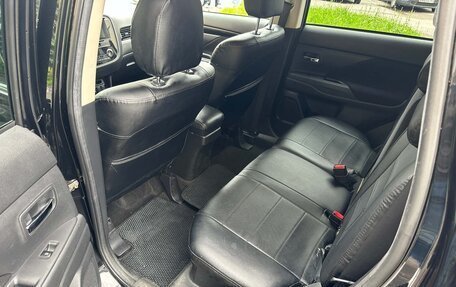 Mitsubishi Outlander III рестайлинг 3, 2020 год, 1 850 000 рублей, 20 фотография