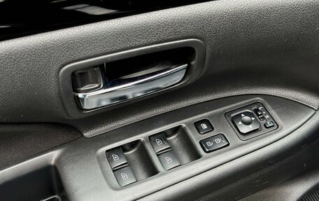 Mitsubishi Outlander III рестайлинг 3, 2020 год, 1 850 000 рублей, 26 фотография