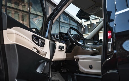 Mercedes-Benz V-Класс, 2025 год, 19 000 000 рублей, 11 фотография