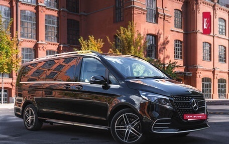 Mercedes-Benz V-Класс, 2025 год, 19 000 000 рублей, 3 фотография