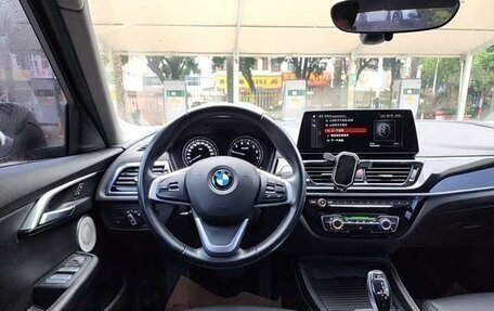 BMW 1 серия, 2022 год, 1 650 000 рублей, 8 фотография