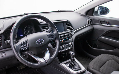 Hyundai Elantra VI рестайлинг, 2019 год, 1 580 000 рублей, 9 фотография