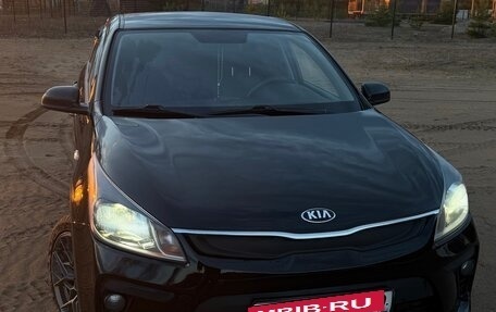 KIA Rio IV, 2019 год, 1 050 000 рублей, 2 фотография