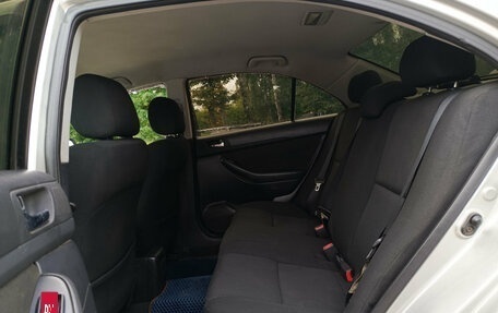 Toyota Avensis III рестайлинг, 2006 год, 553 000 рублей, 12 фотография