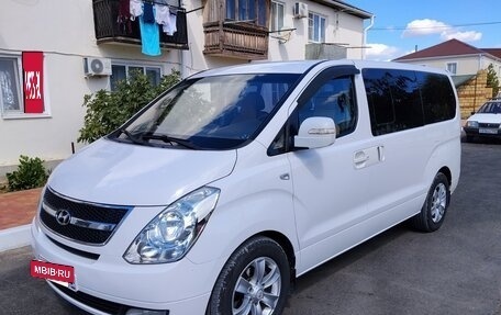 Hyundai Grand Starex Grand Starex I рестайлинг 2, 2013 год, 1 790 000 рублей, 3 фотография