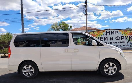 Hyundai Grand Starex Grand Starex I рестайлинг 2, 2013 год, 1 790 000 рублей, 8 фотография