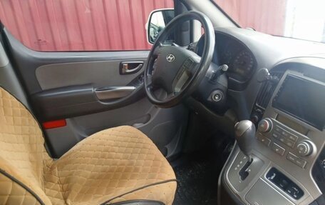 Hyundai Grand Starex Grand Starex I рестайлинг 2, 2013 год, 1 790 000 рублей, 35 фотография