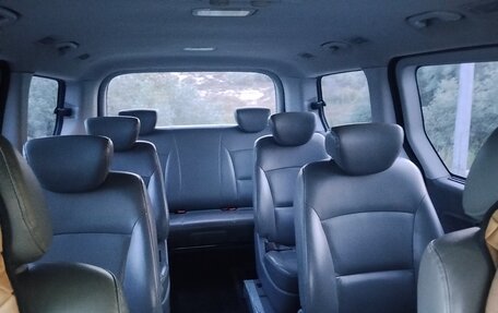 Hyundai Grand Starex Grand Starex I рестайлинг 2, 2013 год, 1 790 000 рублей, 34 фотография