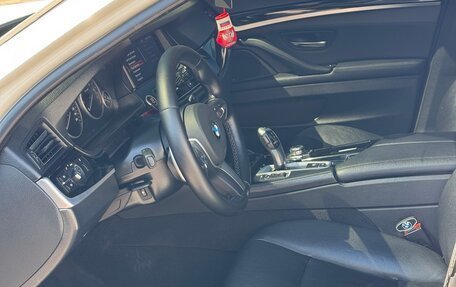 BMW 5 серия, 2013 год, 1 830 000 рублей, 8 фотография