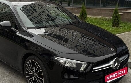 Mercedes-Benz A-Класс, 2019 год, 1 800 000 рублей, 6 фотография