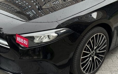 Mercedes-Benz A-Класс, 2019 год, 1 800 000 рублей, 3 фотография