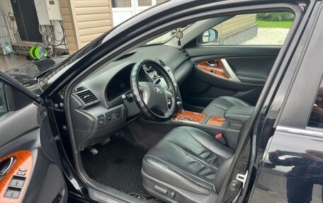 Toyota Camry, 2011 год, 1 600 000 рублей, 5 фотография