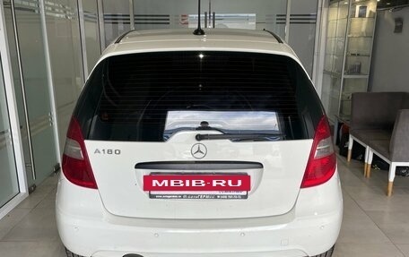 Mercedes-Benz A-Класс, 2012 год, 650 000 рублей, 3 фотография