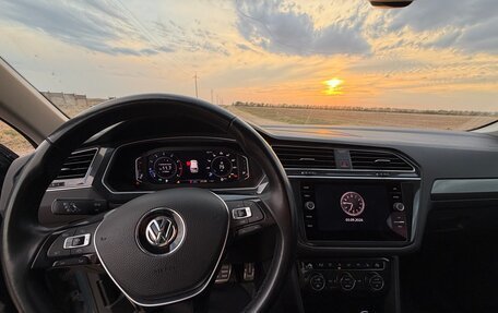Volkswagen Tiguan II, 2019 год, 2 550 000 рублей, 9 фотография
