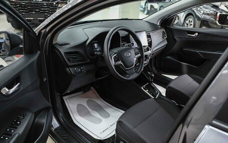 Hyundai Solaris II рестайлинг, 2021 год, 1 450 000 рублей, 7 фотография