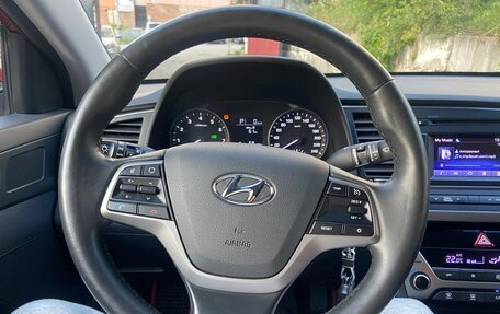 Hyundai Elantra VI рестайлинг, 2018 год, 1 575 000 рублей, 12 фотография