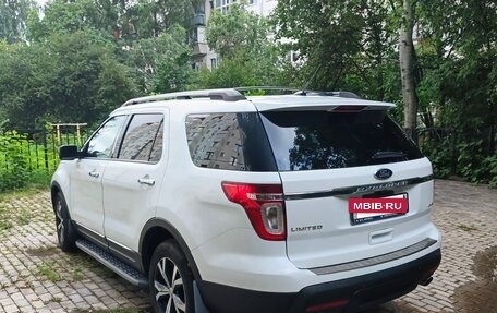 Ford Explorer VI, 2013 год, 1 600 000 рублей, 3 фотография