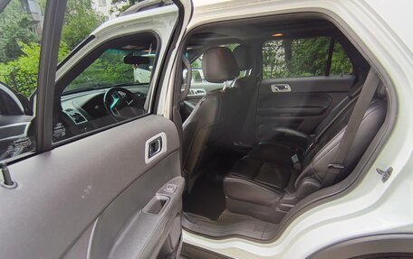 Ford Explorer VI, 2013 год, 1 600 000 рублей, 10 фотография