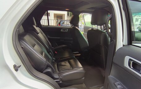 Ford Explorer VI, 2013 год, 1 600 000 рублей, 13 фотография