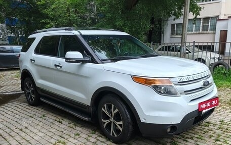 Ford Explorer VI, 2013 год, 1 600 000 рублей, 7 фотография