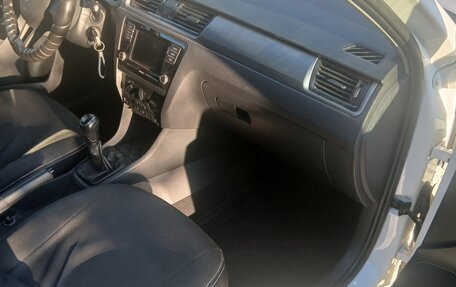 Skoda Rapid I, 2019 год, 1 300 000 рублей, 10 фотография