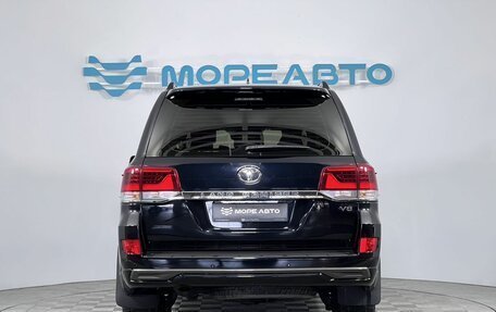 Toyota Land Cruiser 200, 2016 год, 5 800 000 рублей, 6 фотография