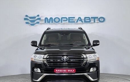 Toyota Land Cruiser 200, 2016 год, 5 800 000 рублей, 2 фотография